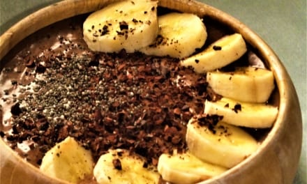 Arašídovo – čokoládová smoothie bowl