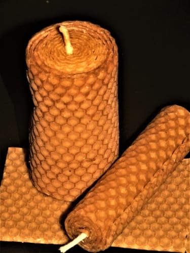 Návod na výrobu svíček ze včelího vosku